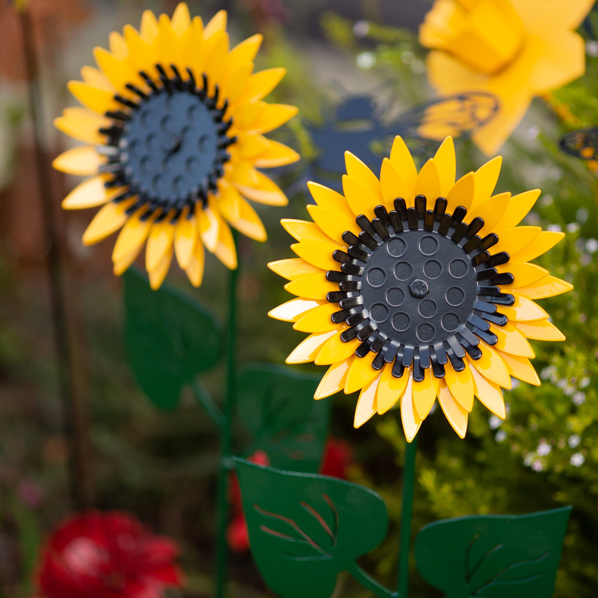 Metal Sunflowers Rusty Garden Art Sculpures | Gravelly Beach